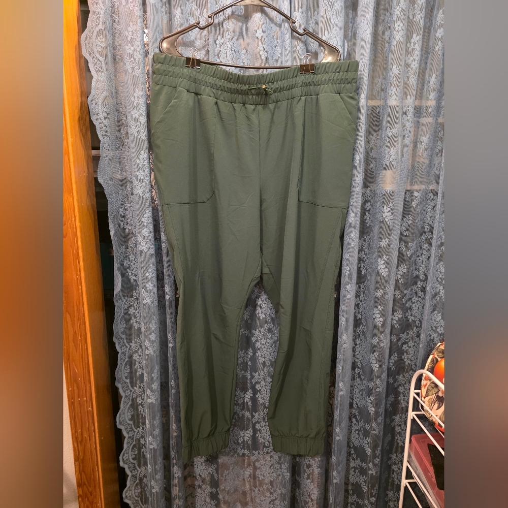 All In Motion Green Joggers